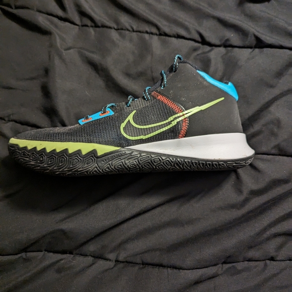 mens nike kyrie flytrap 4